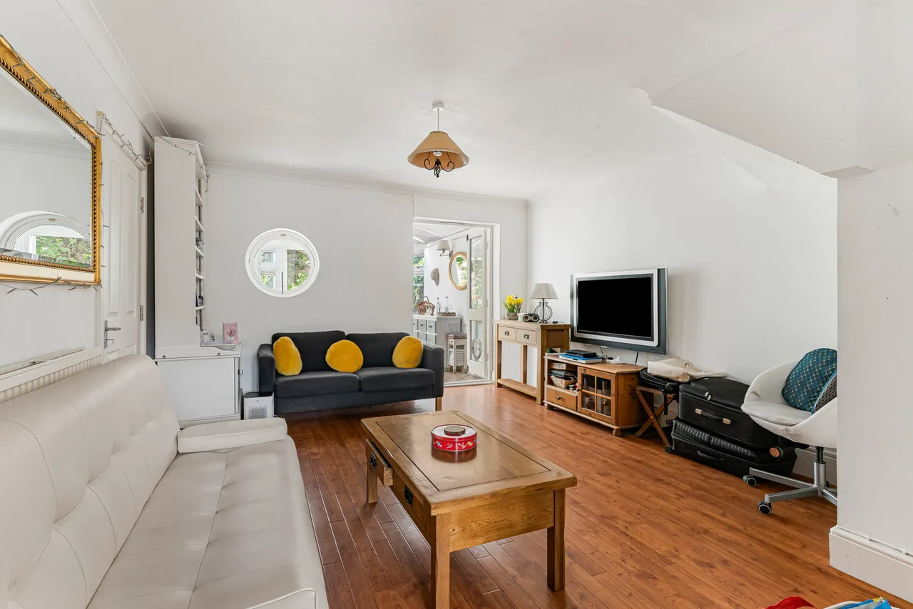 3 bed house for sale, Storers Quay, London, E14