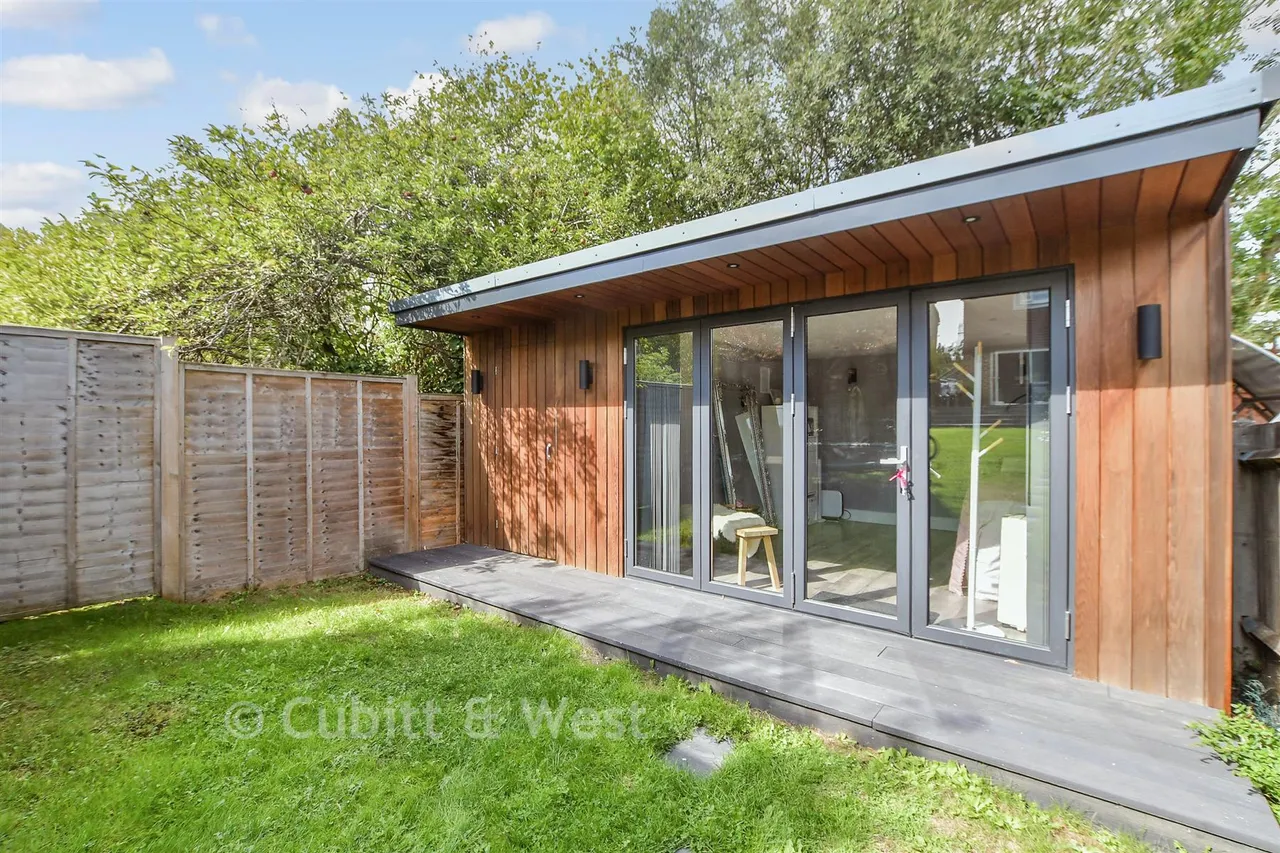 Gordon Road, Haywards Heath, RH16, photo 18