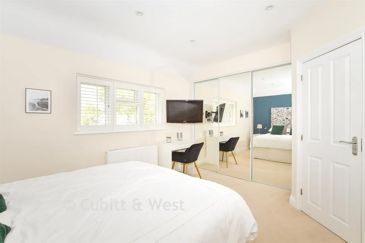Gordon Road, Haywards Heath, RH16, photo 8