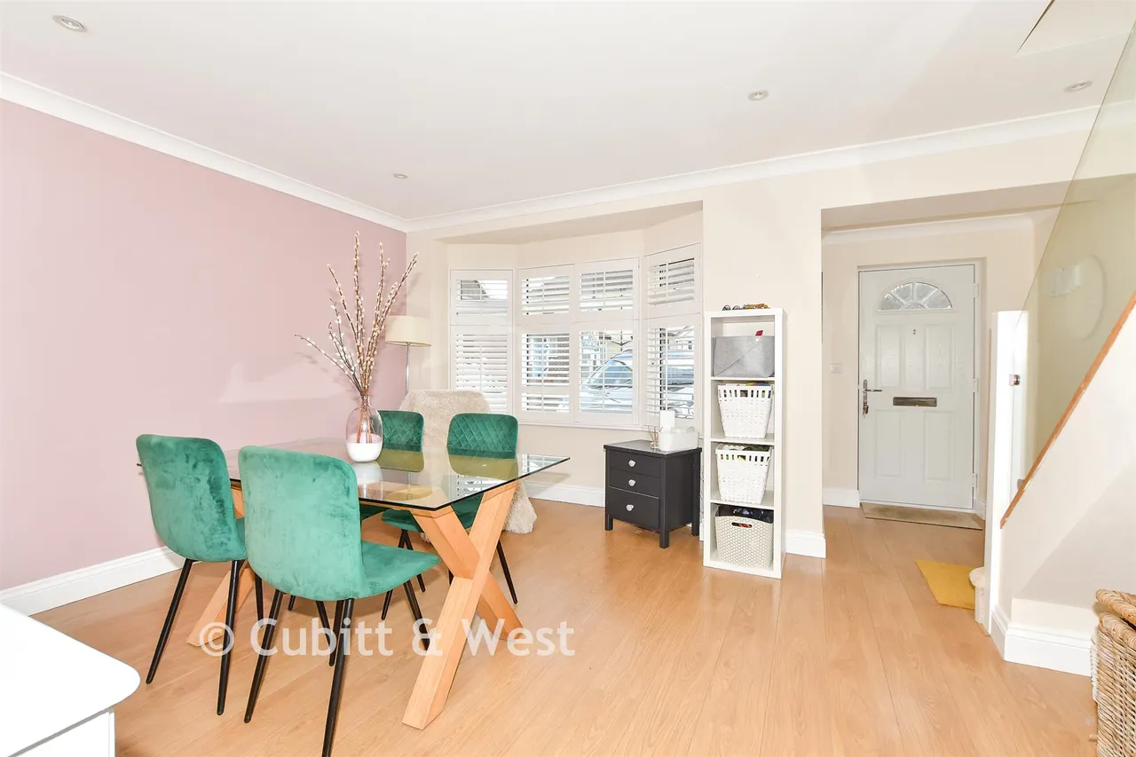 Gordon Road, Haywards Heath, RH16, photo 2