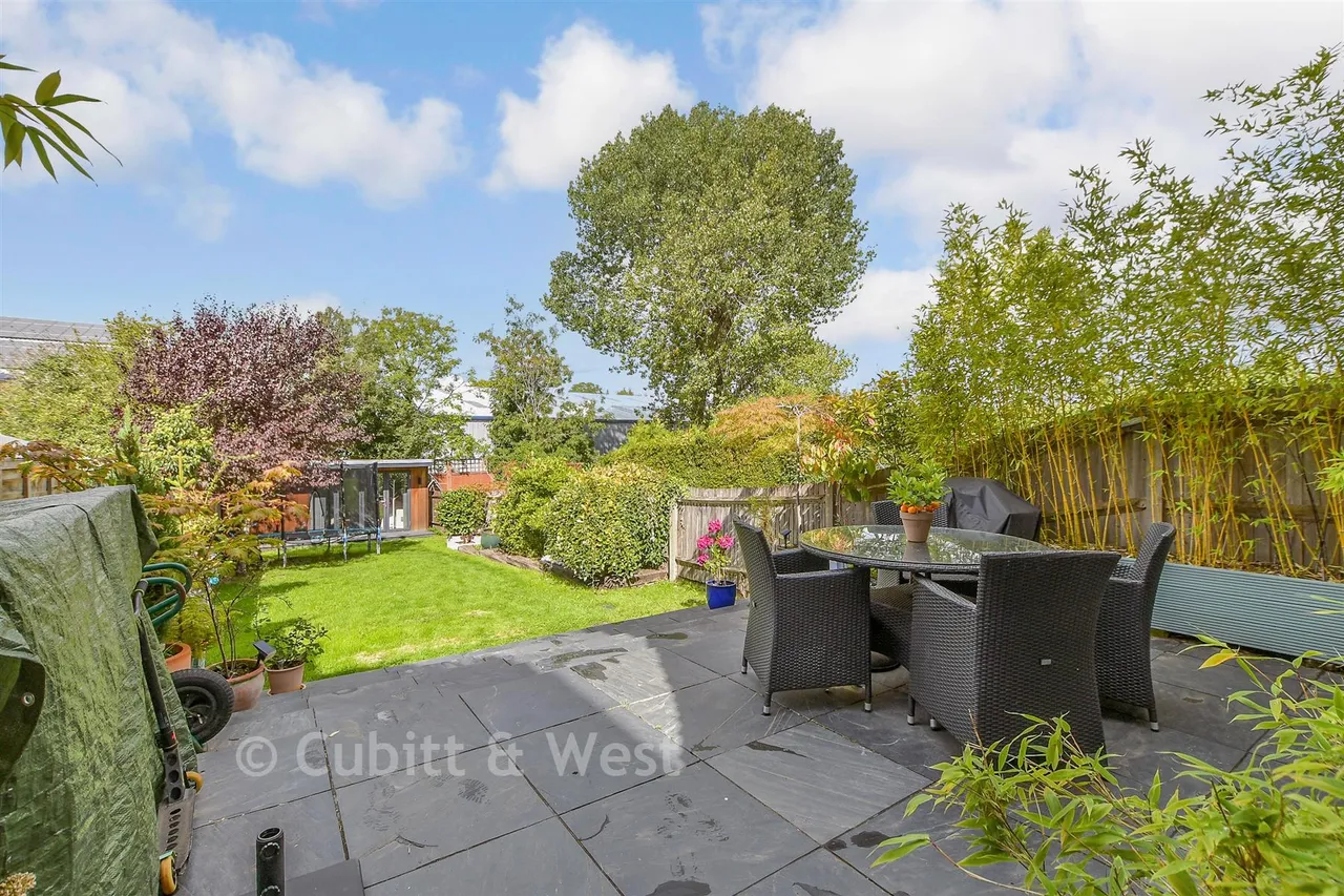 Gordon Road, Haywards Heath, RH16, photo 16