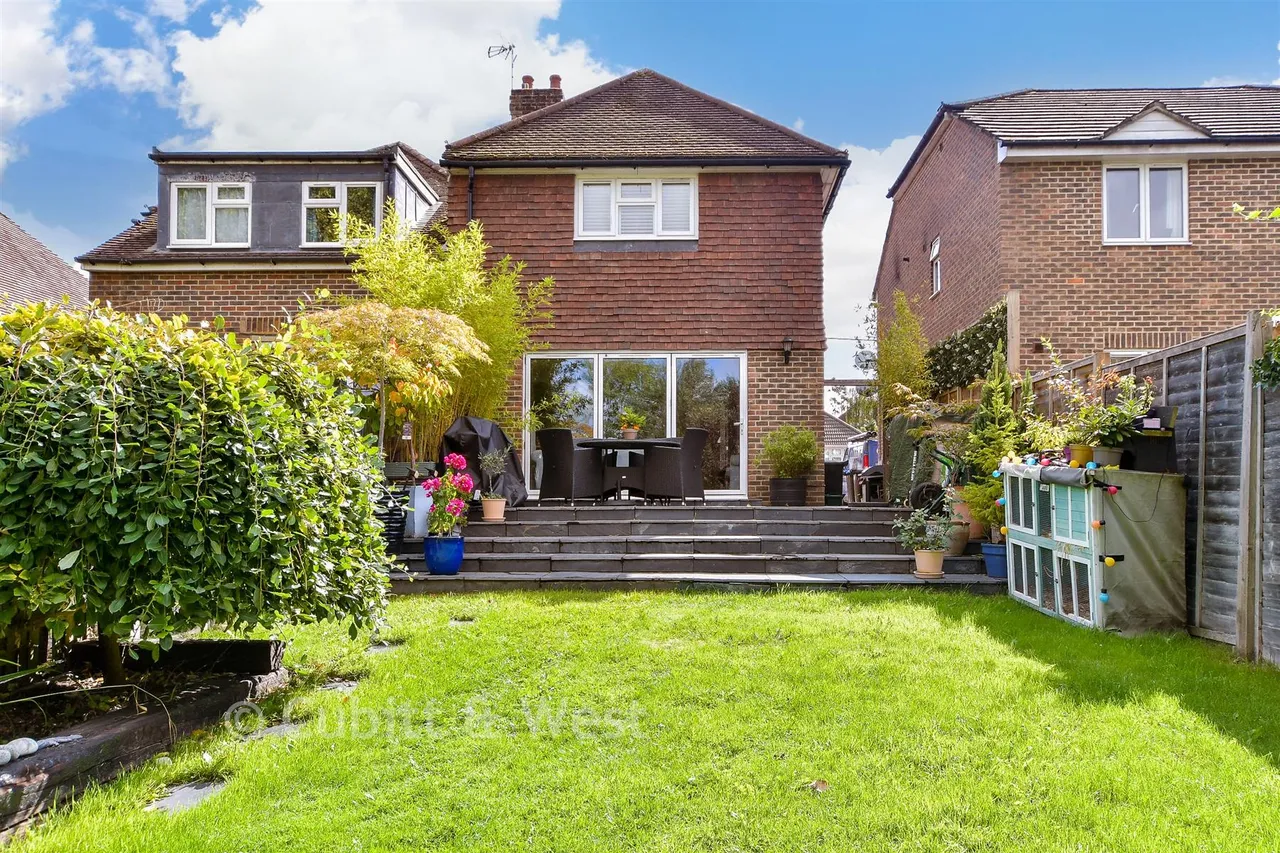 3 bed house for sale, Gordon Road, Haywards Heath, RH16