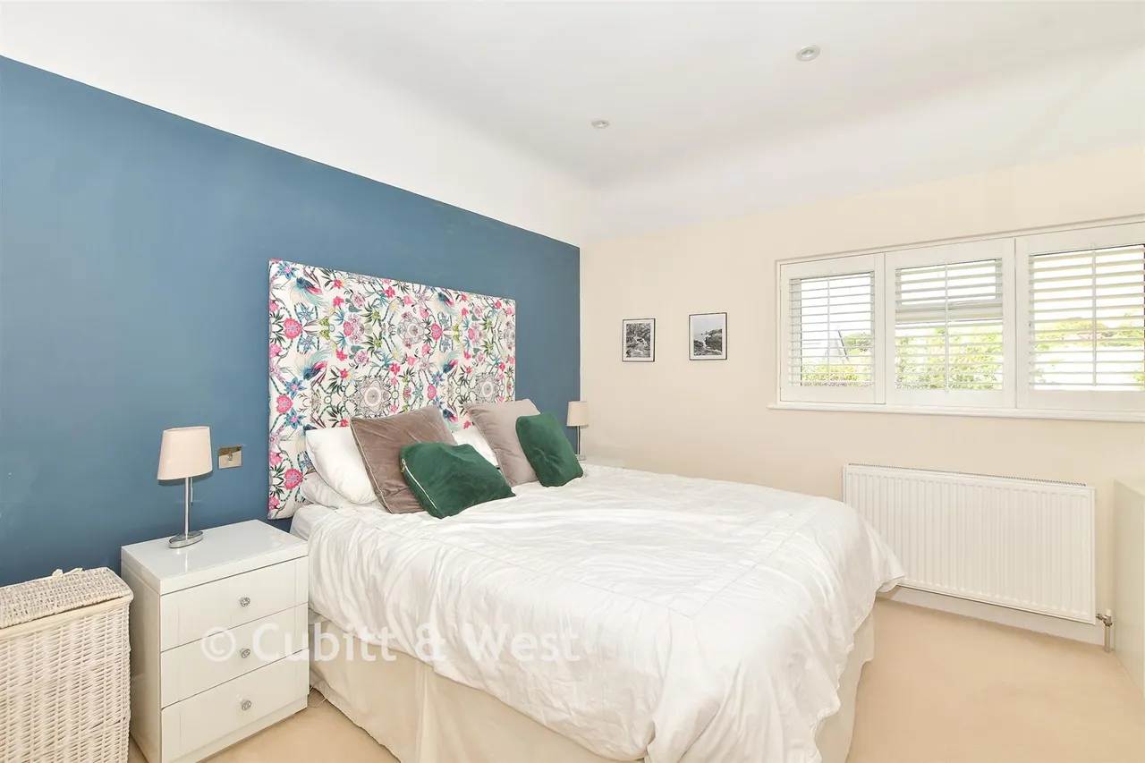 Gordon Road, Haywards Heath, RH16, photo 9