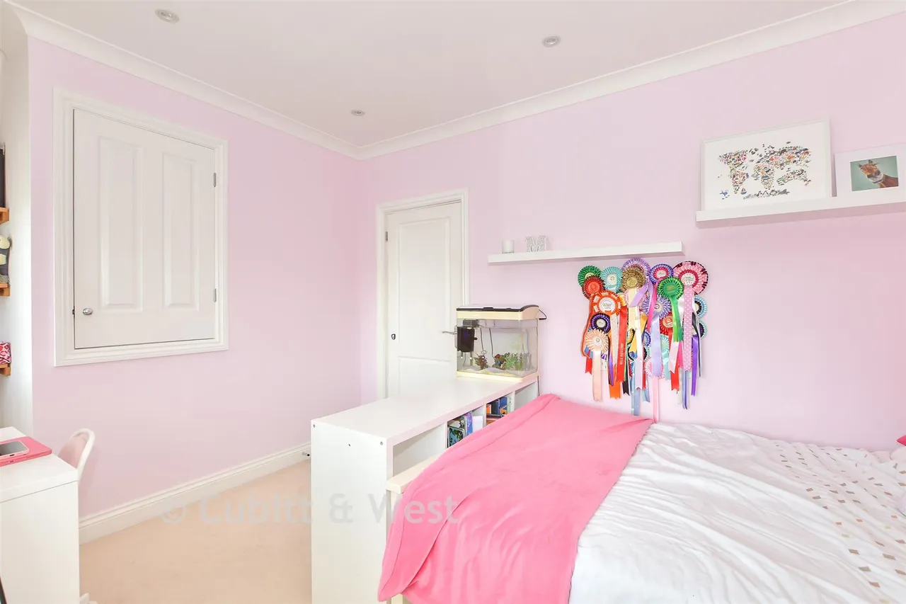 Gordon Road, Haywards Heath, RH16, photo 12