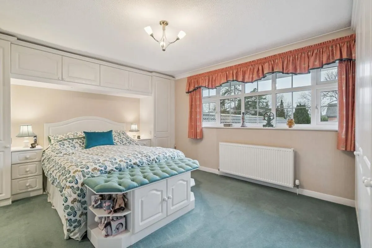 Manor Close, Penn, HP10, photo 13