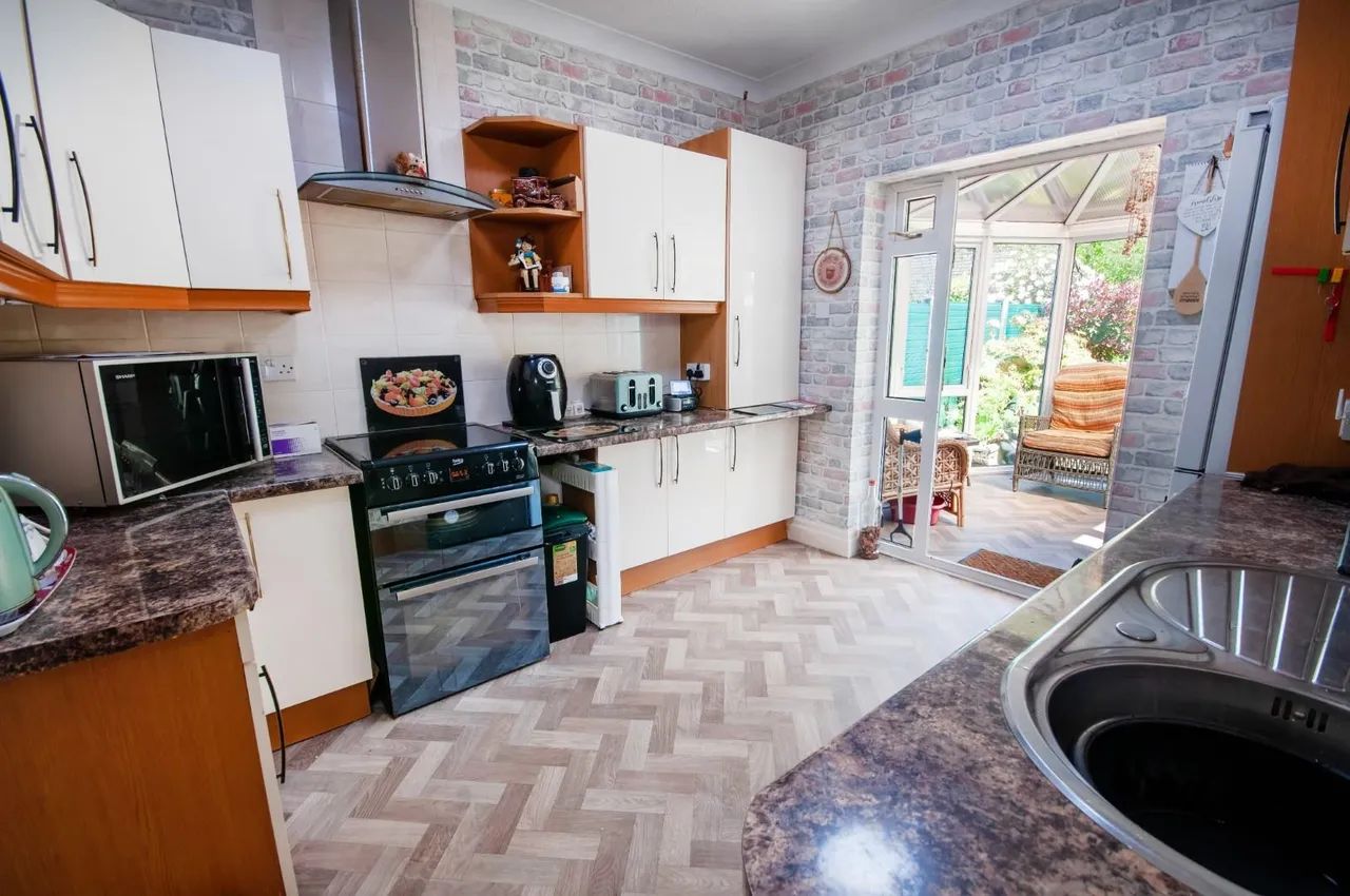 Countess Lane, Radcliffe, Manchester, M26 3WF, photo 7