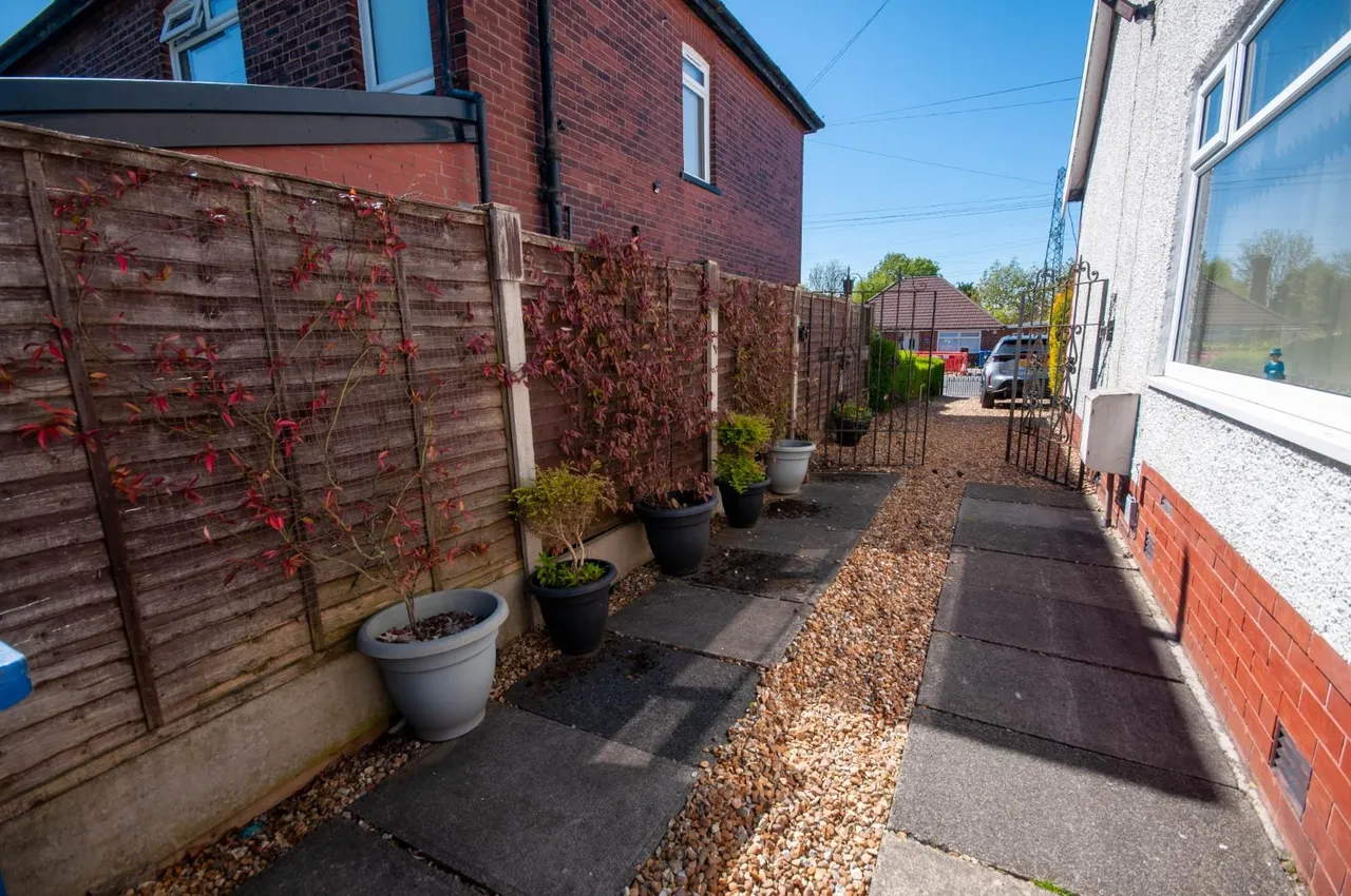 Countess Lane, Radcliffe, Manchester, M26 3WF, photo 15