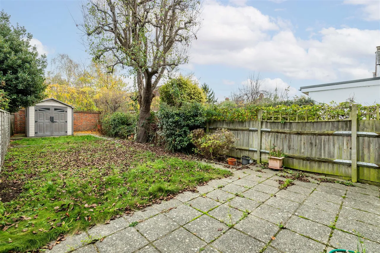 Sedgeford Road, London, W12, photo 2