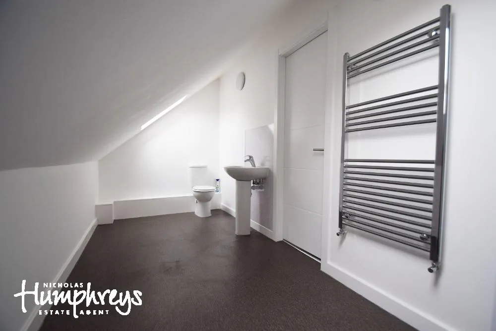 Lyme Valley Mews, Newcastle-Under-Lyme, ST5, photo 13