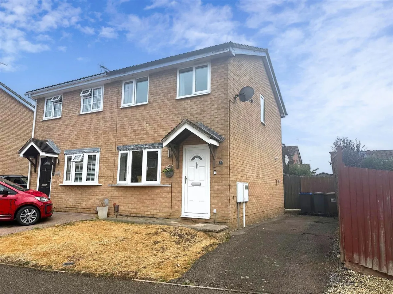 2 bed house for sale — Summit Rise, East Hunsbury