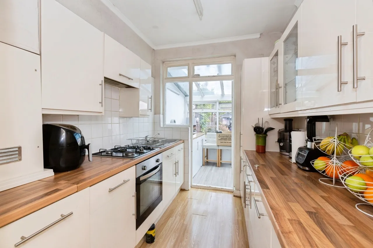 Fullwell Avenue, Ilford, IG6, photo 10