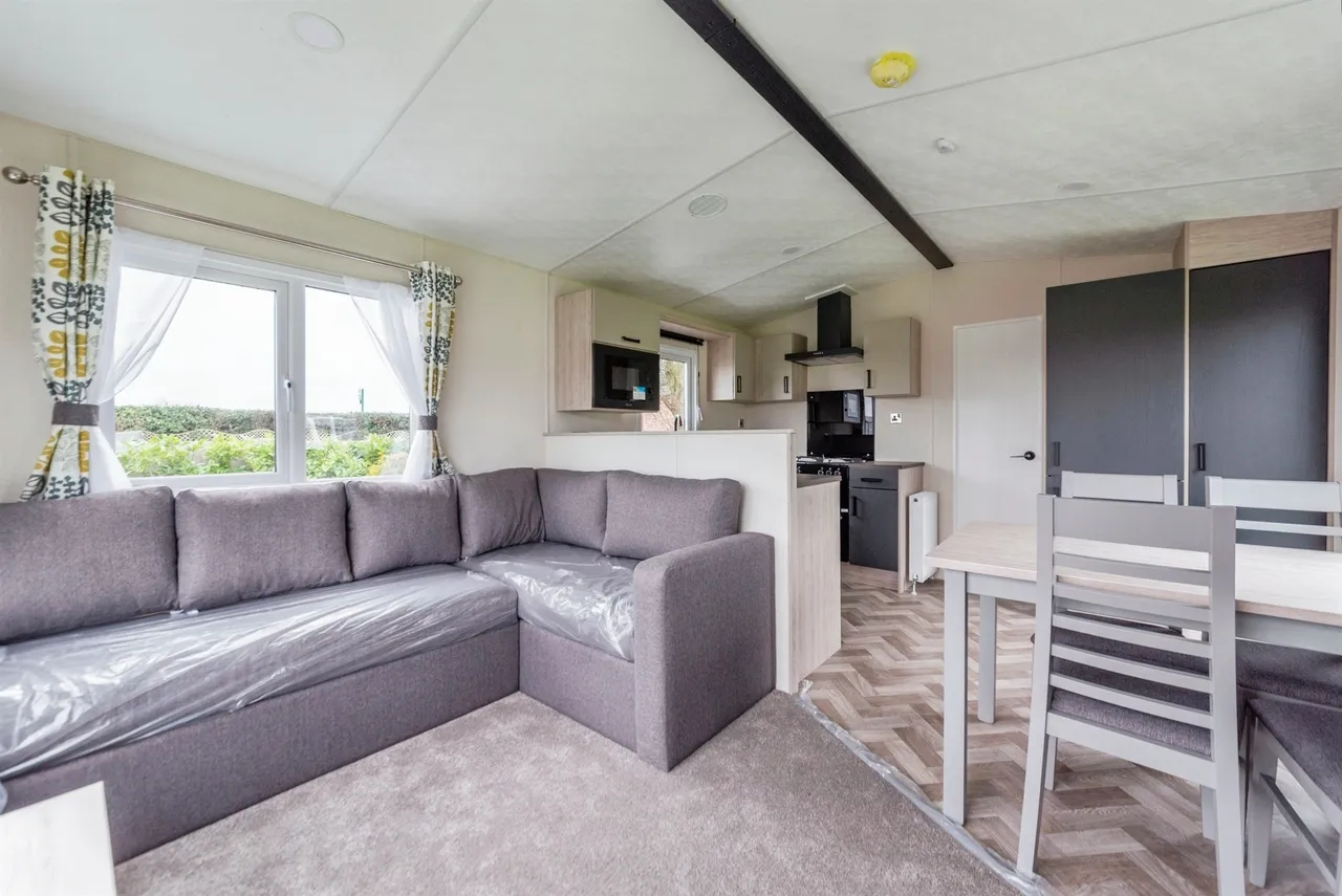 Lincoln Road, Tuxford, NG22, photo 7