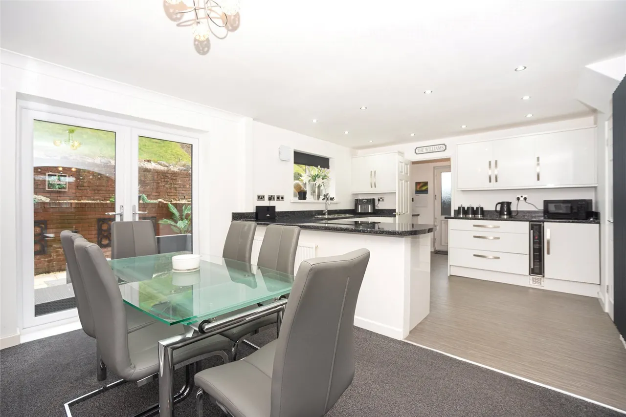 Bryn Cadno, Colwyn Bay, LL29, photo 4