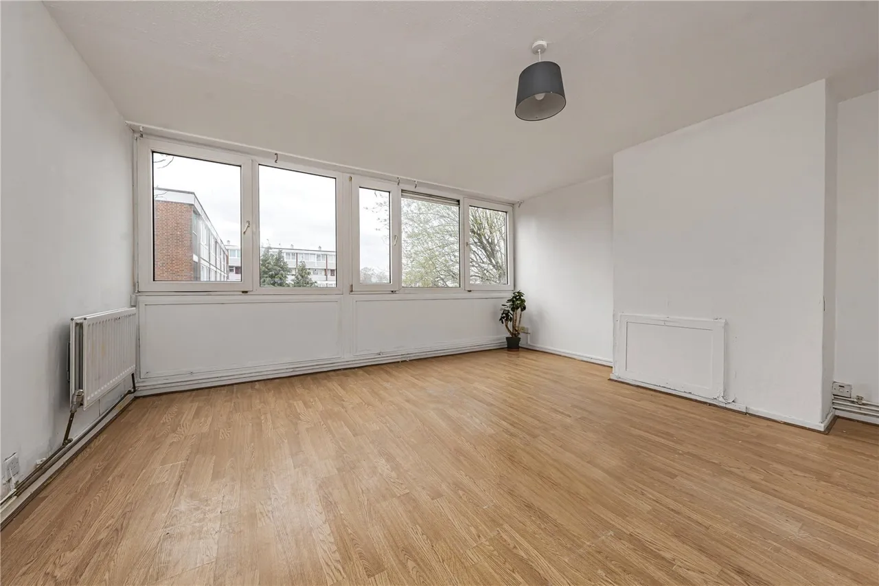 Shawford Court, Roehampton, photo 3