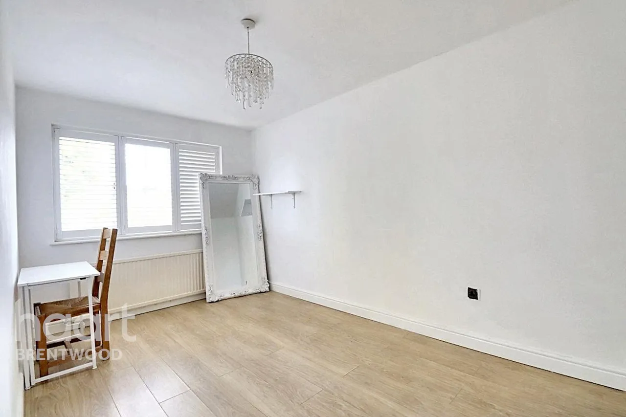 London Road, Brentwood, CM14, photo 14