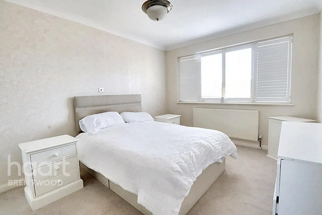 London Road, Brentwood, CM14, photo 12