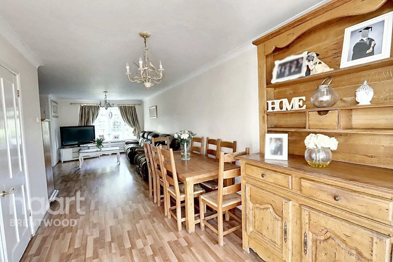 London Road, Brentwood, CM14, photo 7