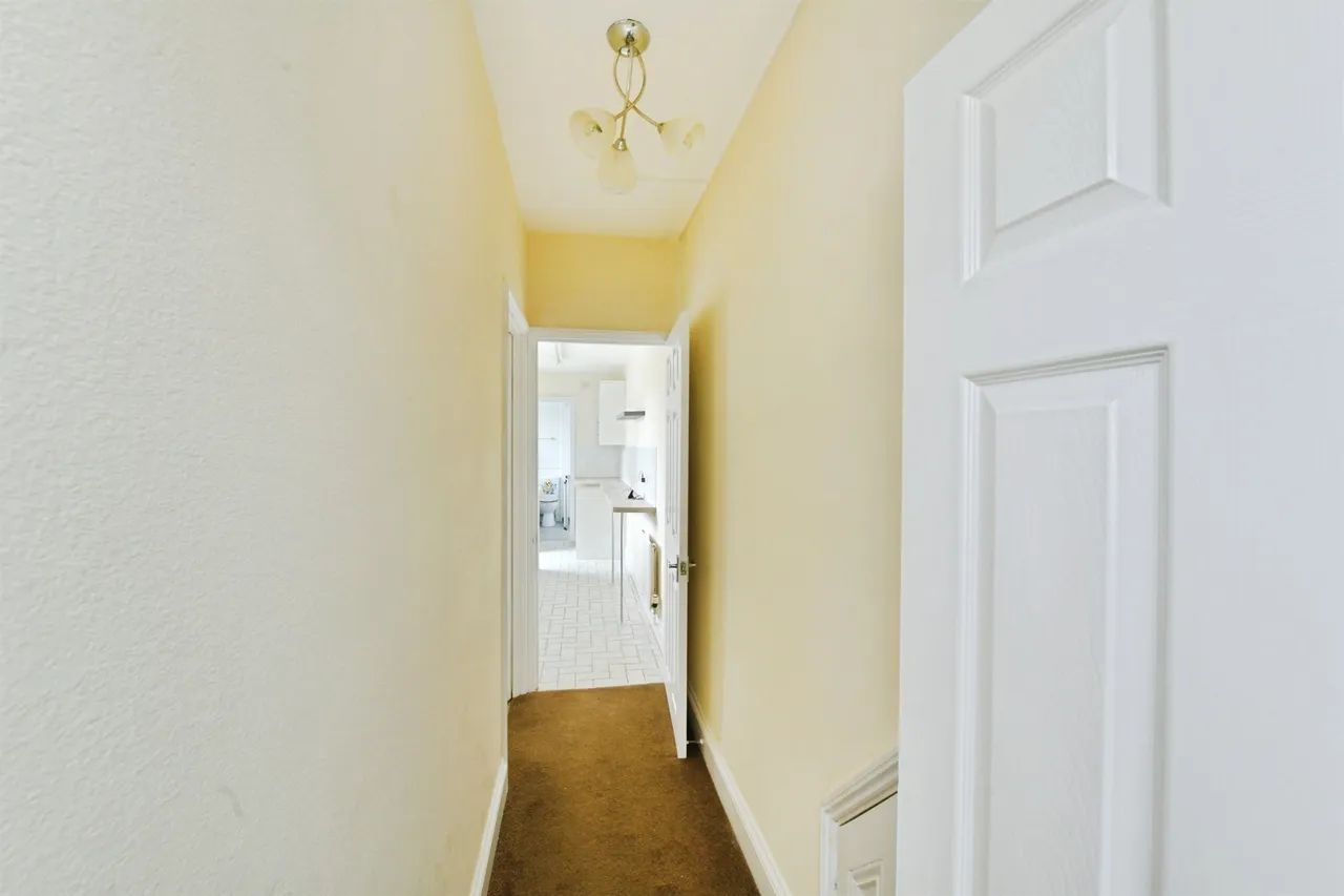 Glenmore Avenue, Plymouth, PL2, photo 13