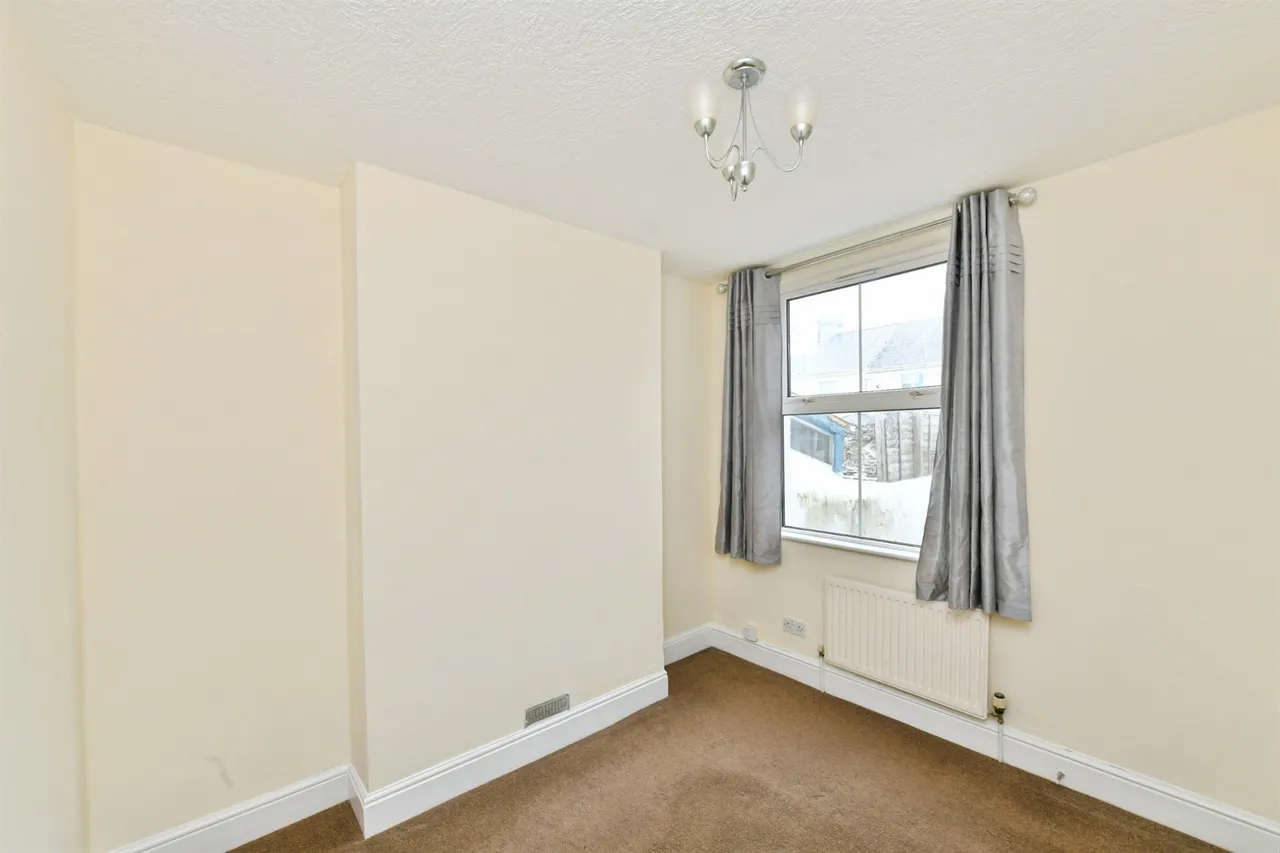 Glenmore Avenue, Plymouth, PL2, photo 11
