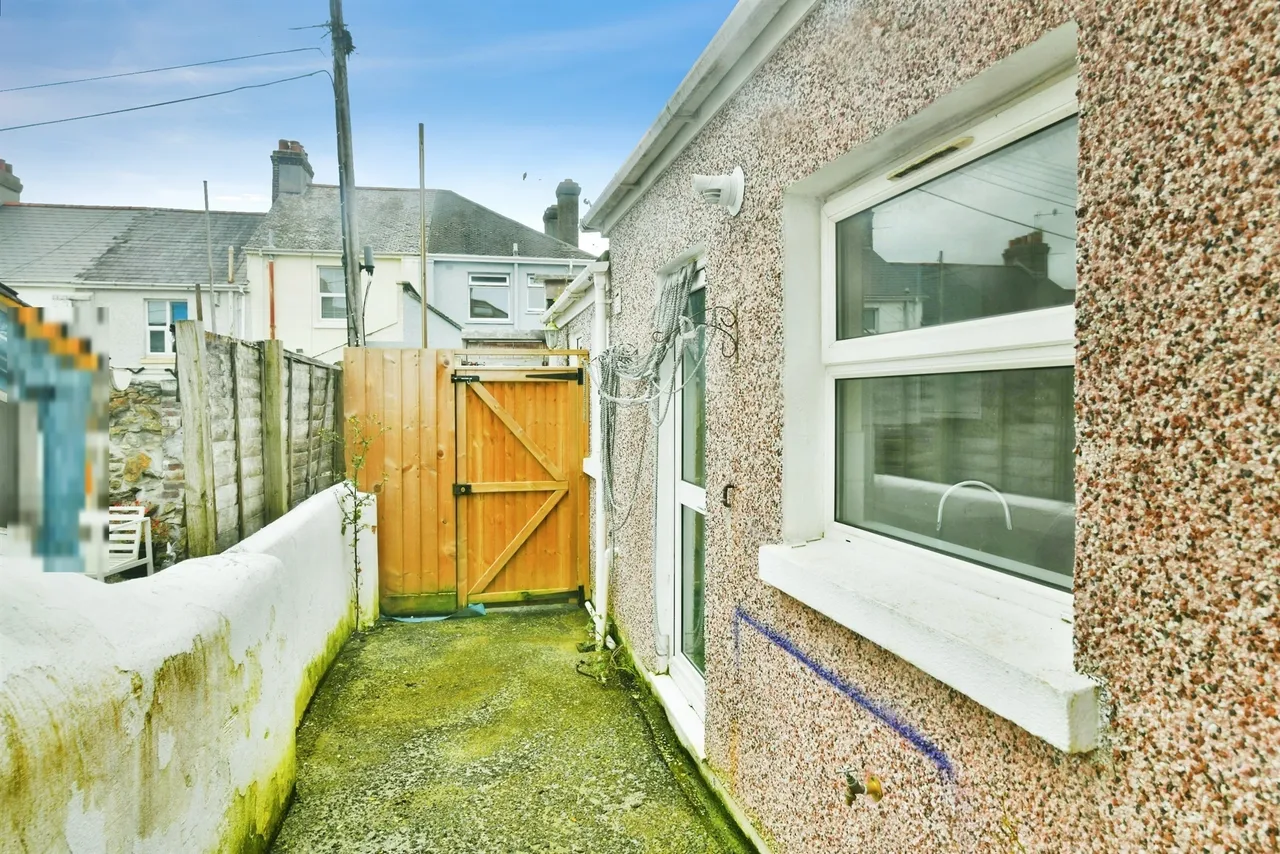 Glenmore Avenue, Plymouth, PL2, photo 16