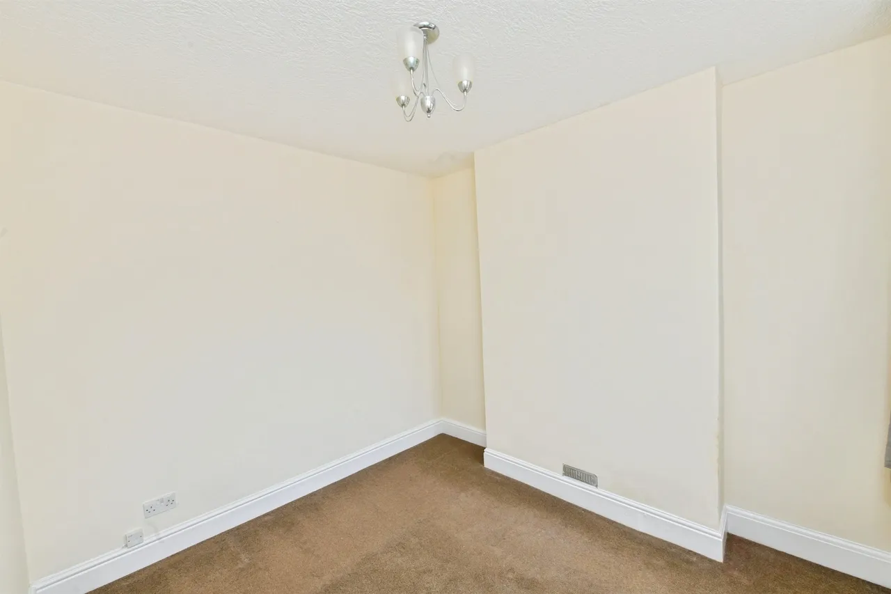 Glenmore Avenue, Plymouth, PL2, photo 12