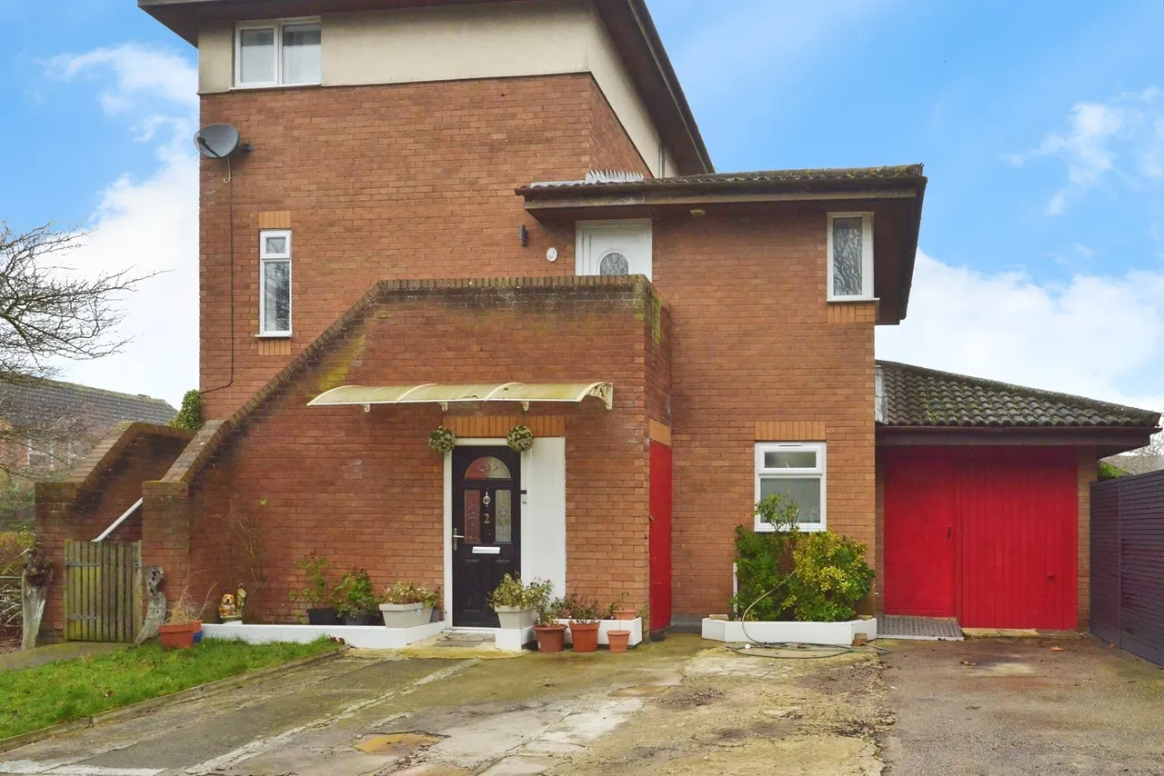 2 bed flat for sale — Tylers Green, Bradwell Common, Milton Keynes