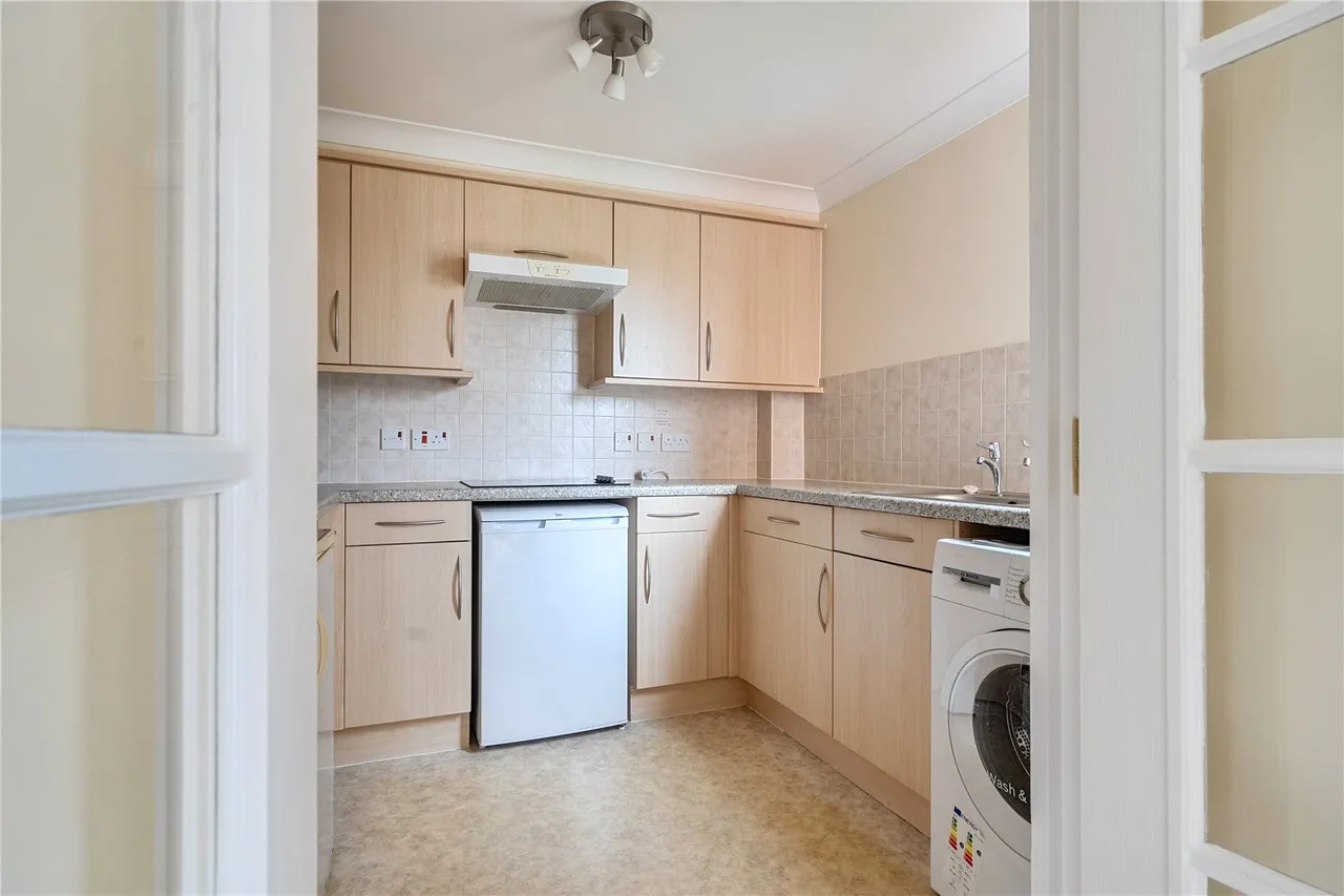 Gwenllian Morgan Court, Heol Gouesnou, Brecon, Powys, LD3 7EE, photo 12