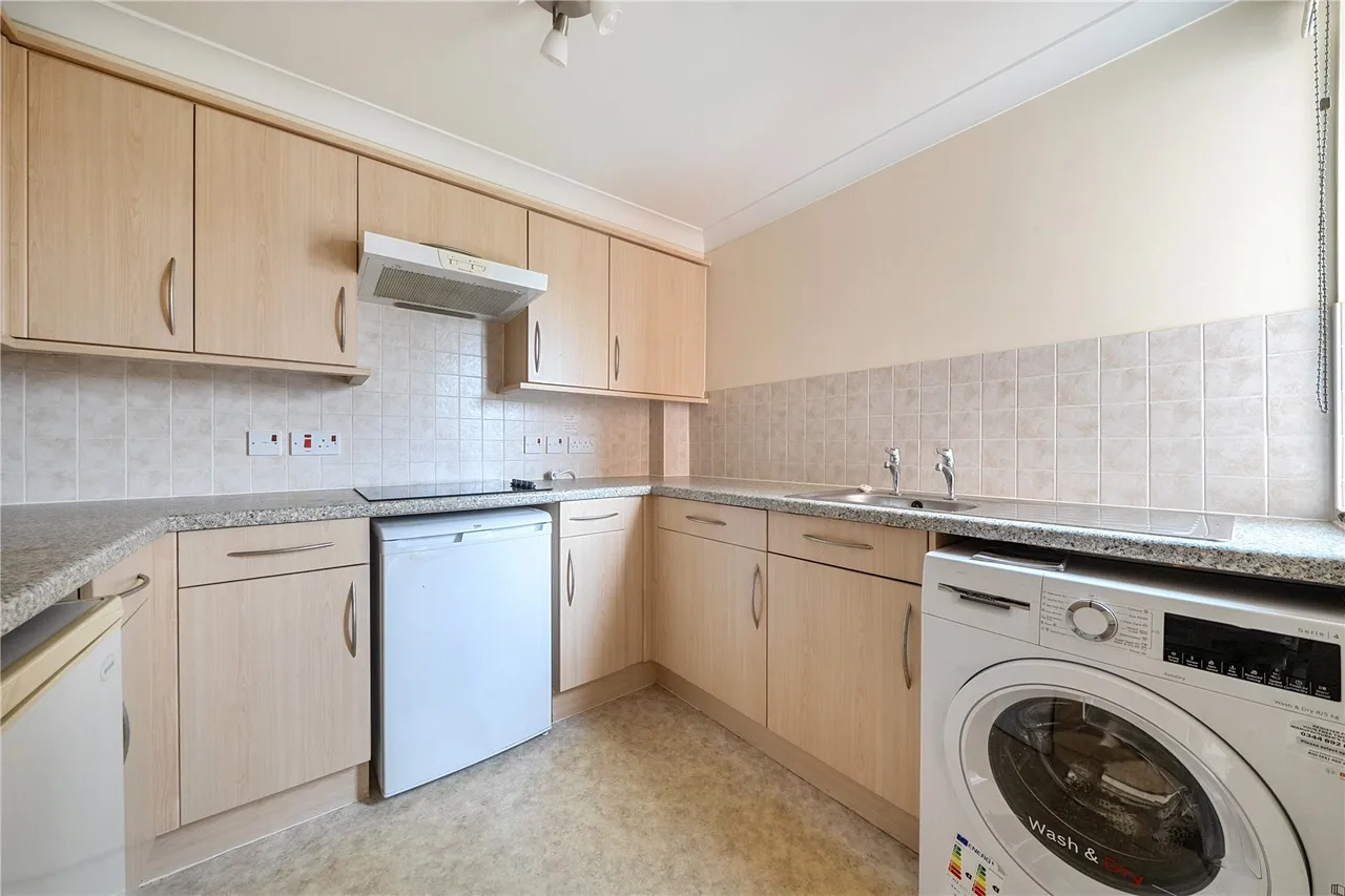 Gwenllian Morgan Court, Heol Gouesnou, Brecon, Powys, LD3 7EE, photo 10