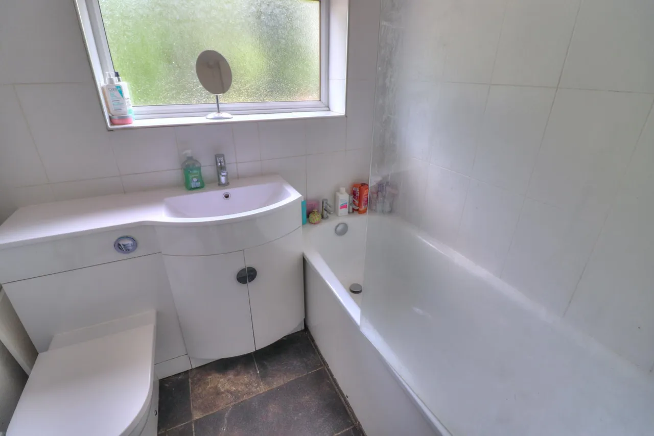 Parkside Close, Leicester, LE4, photo 23