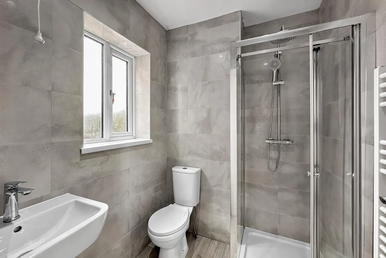Stockport Road, Timperley, Cheshire WA15 7SR, photo 8