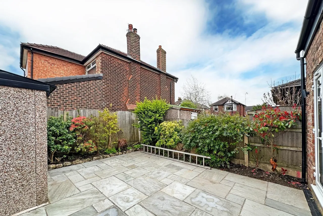 Stockport Road, Timperley, Cheshire WA15 7SR, photo 18
