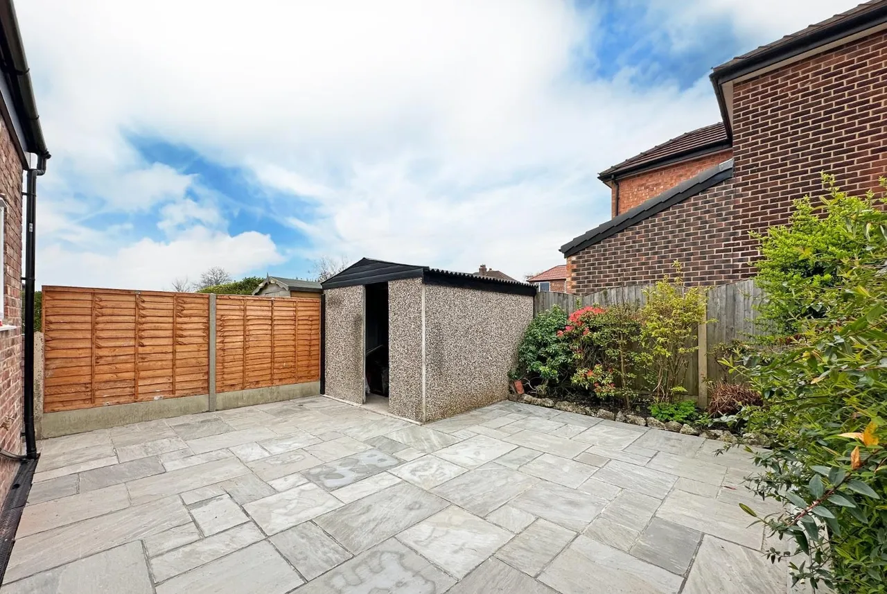 Stockport Road, Timperley, Cheshire WA15 7SR, photo 17