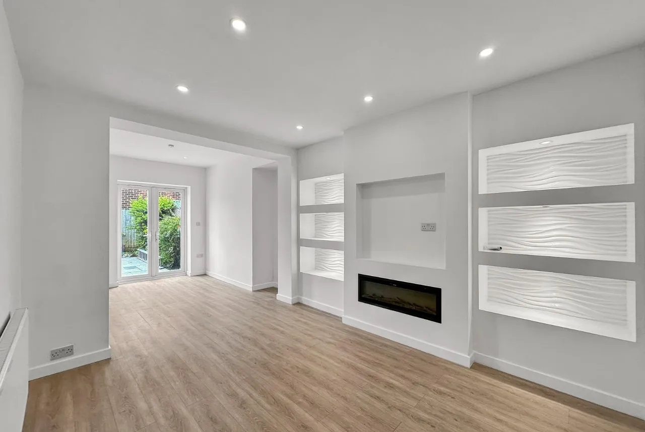 Stockport Road, Timperley, Cheshire WA15 7SR, photo 2
