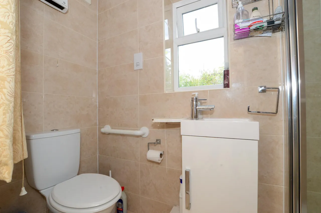 Christchurch Gardens, Harrow, HA3, photo 11