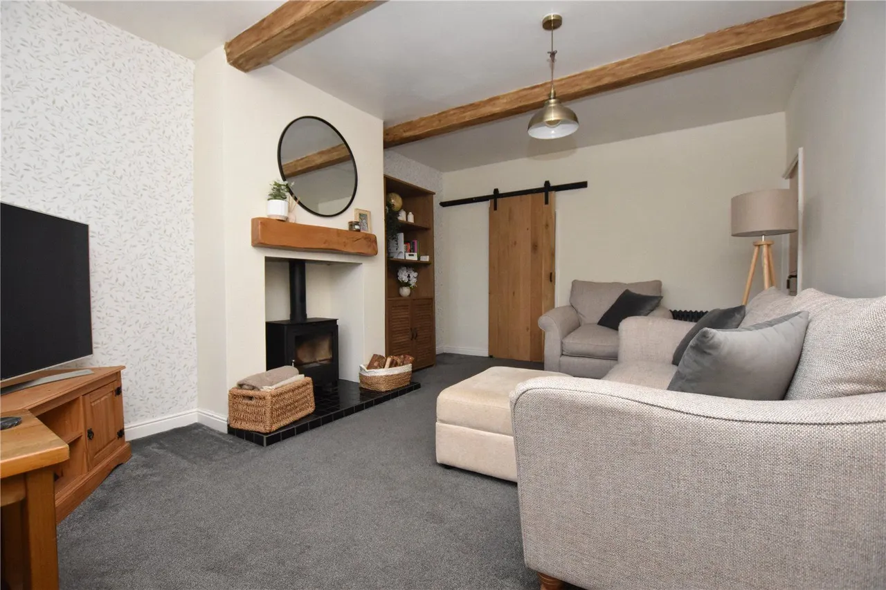 Bradford Road, Drighlington, BD11, photo 2