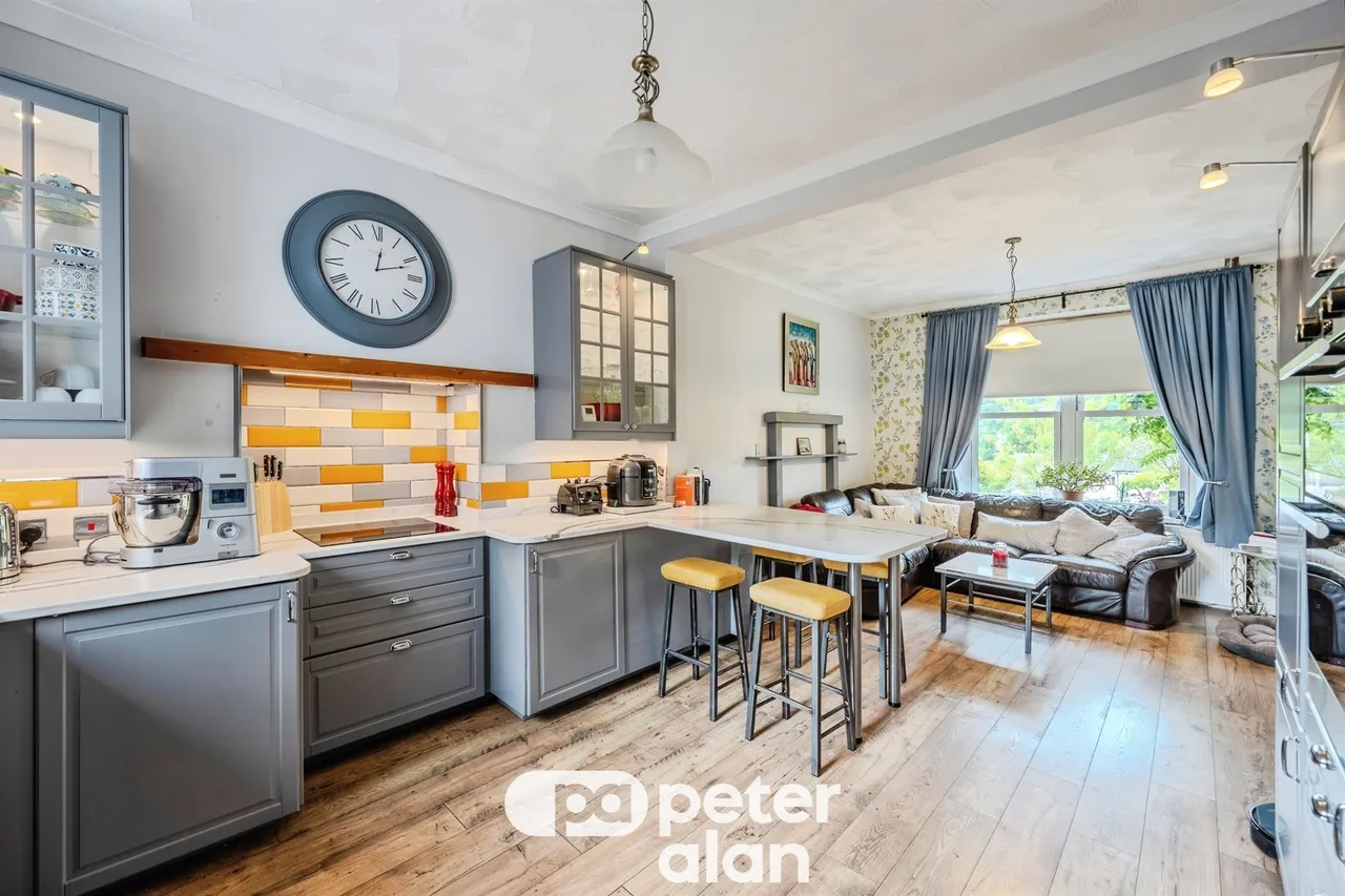 Treharne Road, Maesteg, CF34, photo 3
