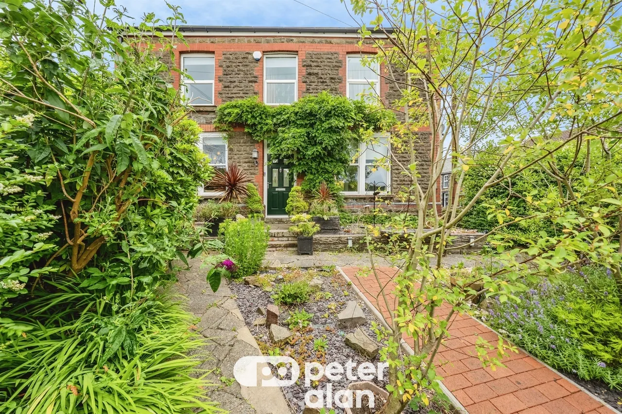 5 bed house for sale, Treharne Road, Maesteg, CF34