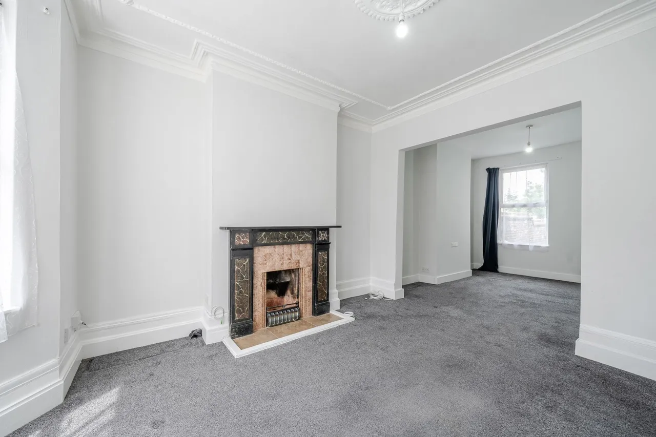 Ceres Road, SE18, photo 18