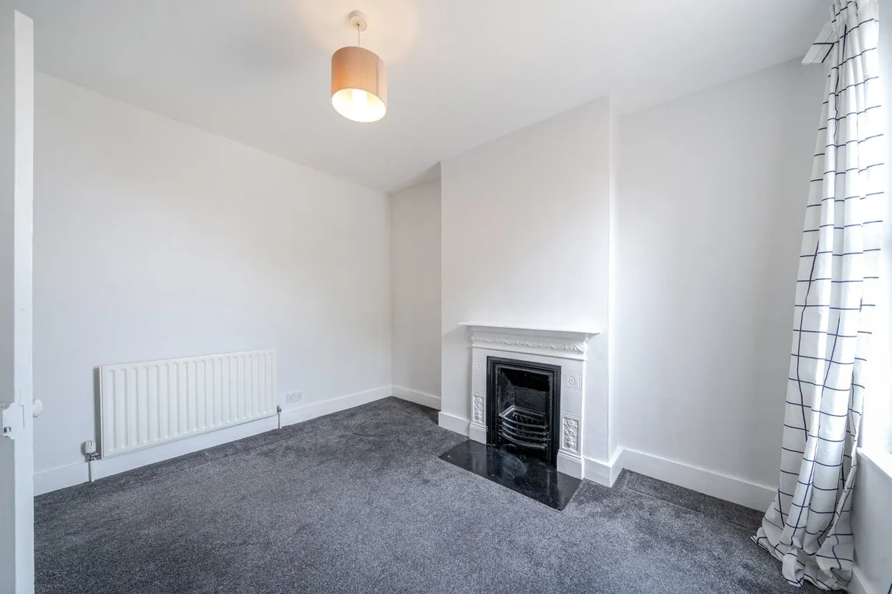 Ceres Road, SE18, photo 12
