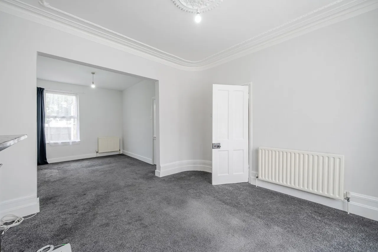 Ceres Road, SE18, photo 17