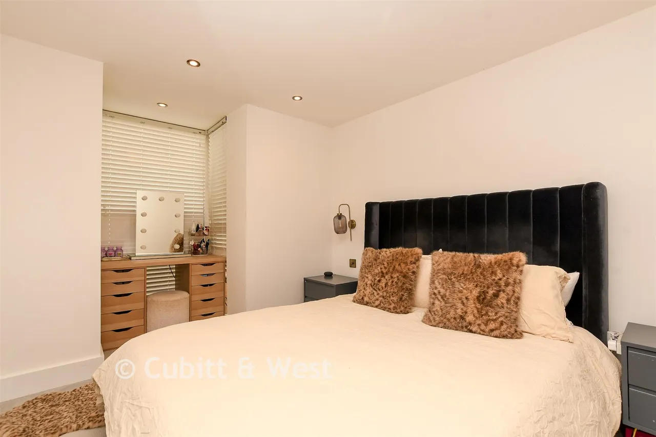 Hornchurch Hill, Whyteleafe, CR3, photo 4