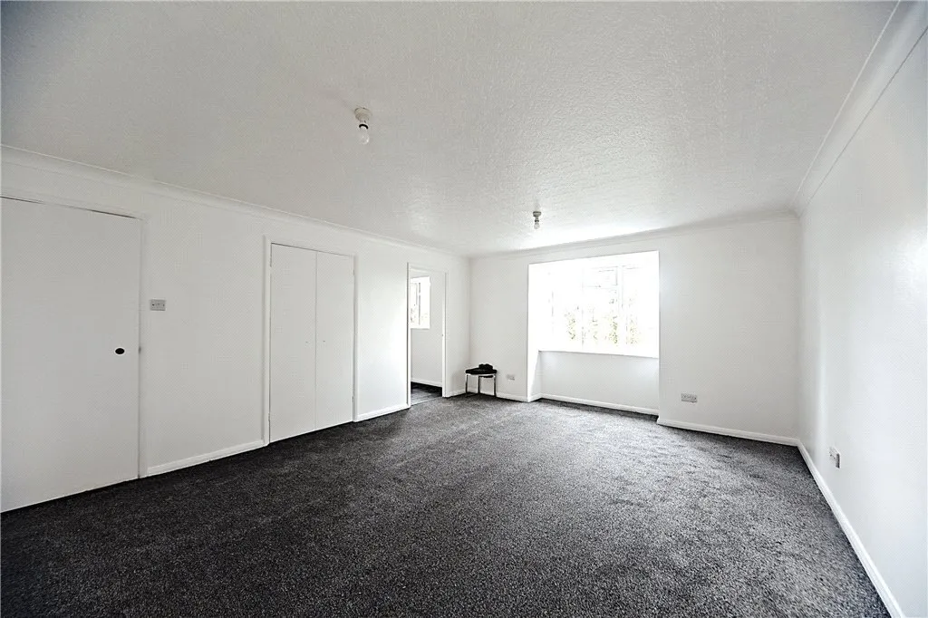 Fairbairn Close, Purley, CR8, photo 6