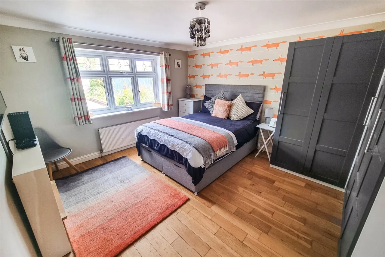 White Lane, Ash Green, Guildford, Surrey, GU12 6HN, photo 7