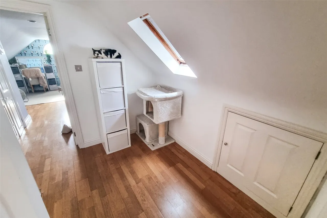 White Lane, Ash Green, Guildford, Surrey, GU12 6HN, photo 15