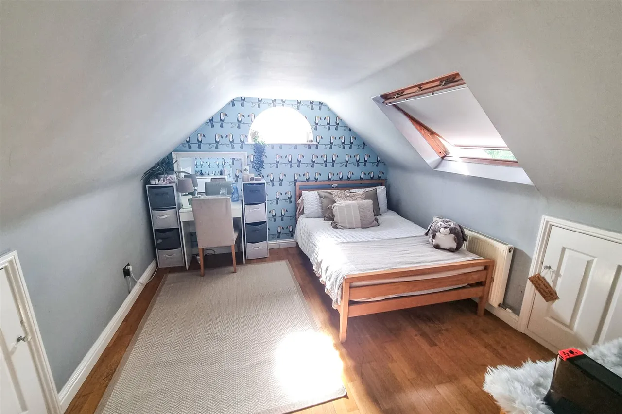 White Lane, Ash Green, Guildford, Surrey, GU12 6HN, photo 11