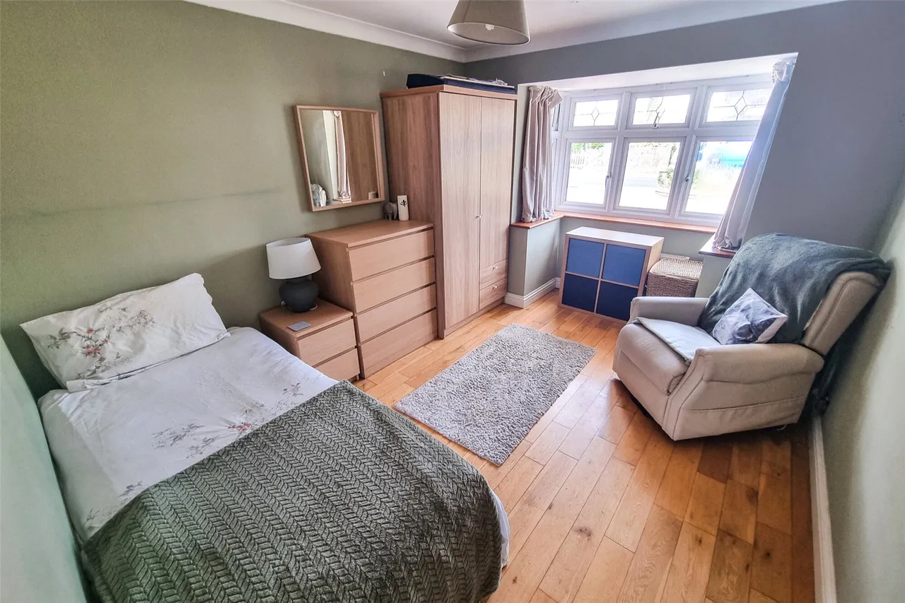 White Lane, Ash Green, Guildford, Surrey, GU12 6HN, photo 9