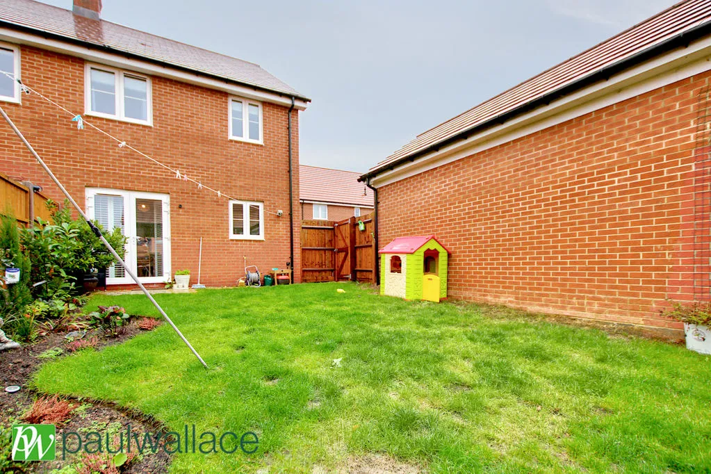 Mulberry Crescent, Goffs Oak, EN7, photo 15