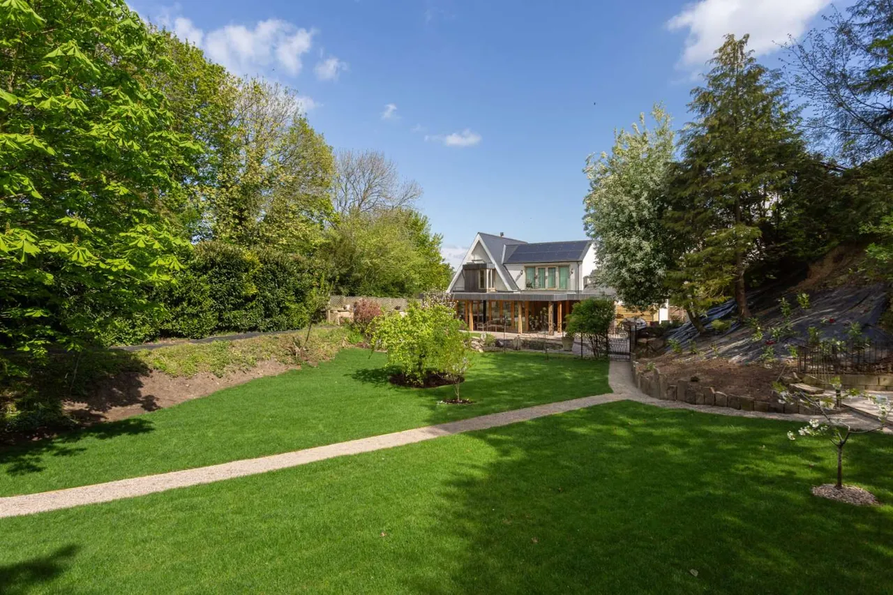4 bed house for sale — Old Gatehouse, 136 Welham Road, Norton, Malton, YO17 9DU