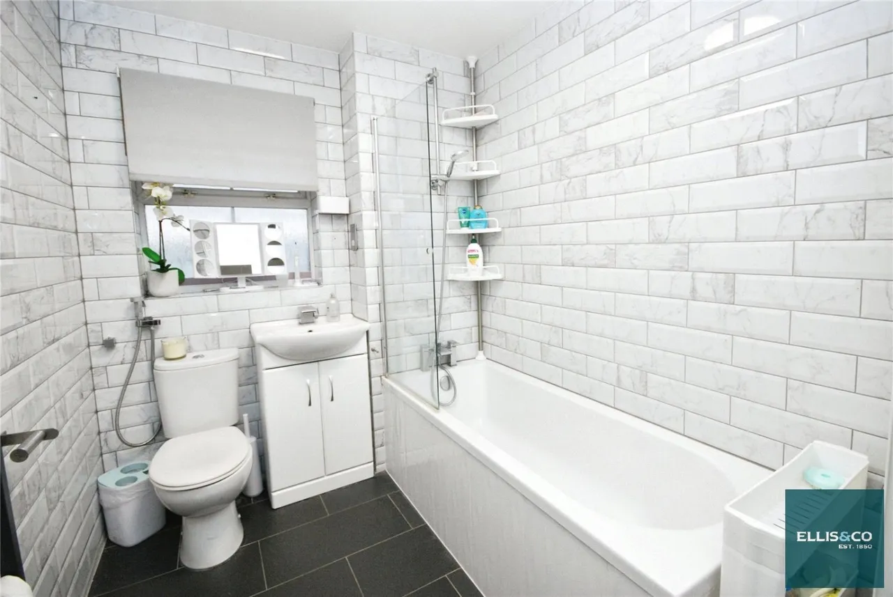 Compton Close, Golders Green, NW11, photo 10