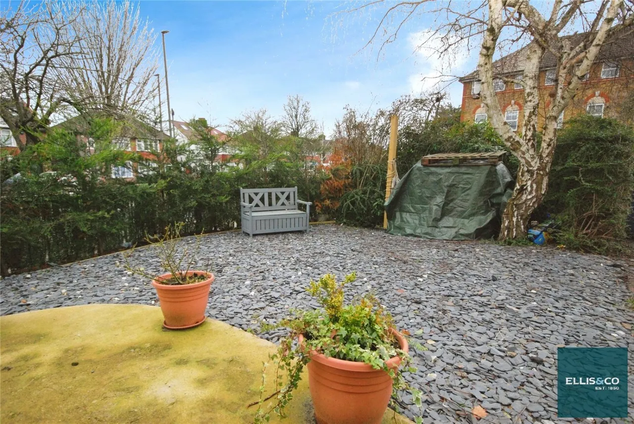Compton Close, Golders Green, NW11, photo 17